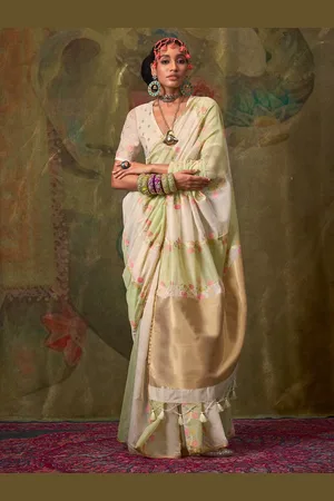 Mitera Women Floral Zari Jamdani Saree With Saree Blouse