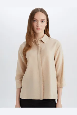 DeFacto Women Spread Collar Solid Casual Shirt