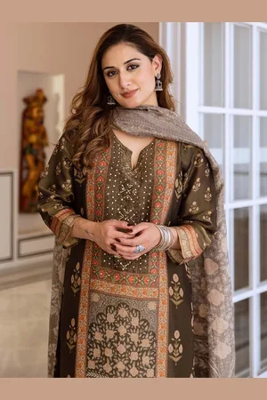 Ishin Women Ethnic Motifs Printed Regular Kurta with Trousers & With Dupatta