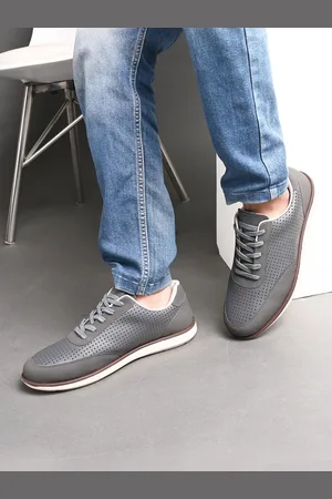 San Frissco Men Round Toe Sneakers with Laser Cuts Detail