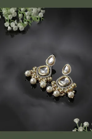 DUGRISTYLE Gold-Plated Kundan Studded Contemporary Shaped Drop Earring