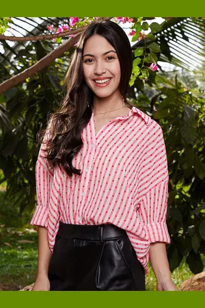 Campus Women Comfort Relaxed Fit Spread Collar Vertical Striped Casual Shirt