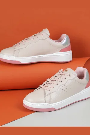 Metro Women Lace-Ups Sneakers