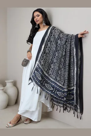 InWeave Women Regular Kurta with Palazzos & With Dupatta