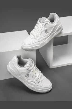Red Tape Men Textured Sneakers