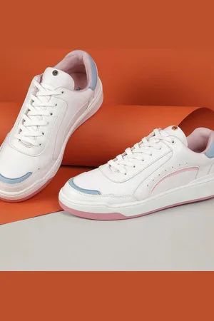 Metro Women Round Toe Lace-Ups Sneakers