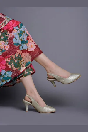 DressBerry Women Textured Party Kitten Sandals