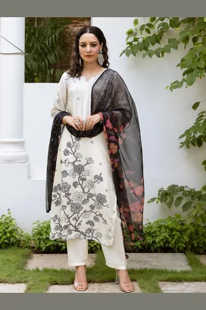 AUTUMN LANE Women Floral Printed Regular Kurta with Trousers & With Dupatta