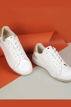 Metro Women Sneakers
