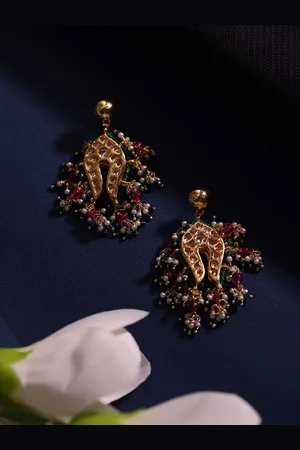DUGRISTYLE Gold-Plated Kundan Studded Contemporary Shaped Drop Earrings