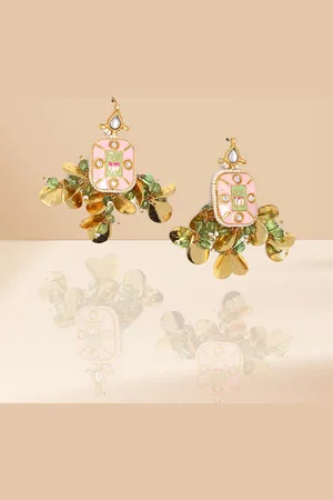 DUGRISTYLE Gold-Plated Kundan Studded Contemporary Shaped Drop Earrings