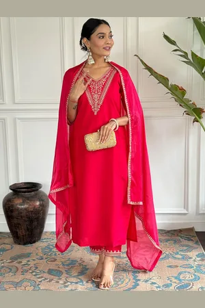 Lilots Floral Embroidered V-Neck Chanderi Silk Kurta With Trousers And Dupatta