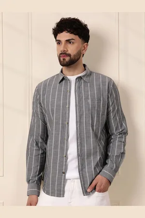 WROGN Men Comfort Fit Spread Collar Vertical Striped Cotton Casual Shirt