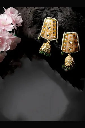 DUGRISTYLE Hue Gold-Plated Kundan Studded & Beaded Dome Shaped Drop Earrings
