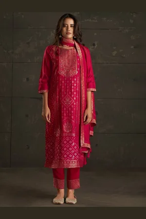 AUTUMN LANE Women Floral Printed Regular Kurta with Trousers & With Dupatta