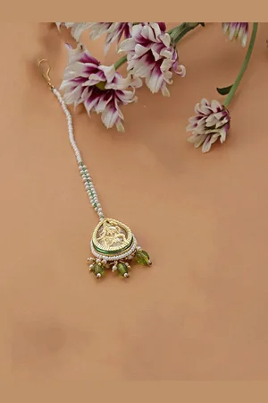 DUGRISTYLE Gold-Plated Kundan Studded & Pearls Beaded Maang Tikka