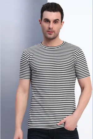 Metronaut Men Striped Slim Fit T-shirt