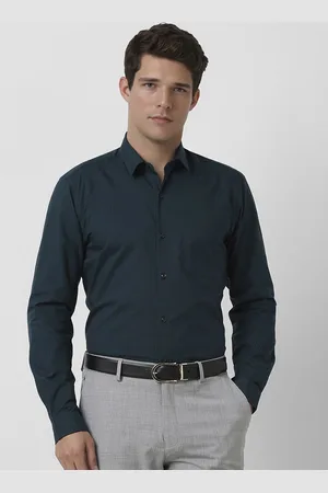 Peter England Men Slim Fit Spread Collar Vertical Striped Cotton Formal Shirt