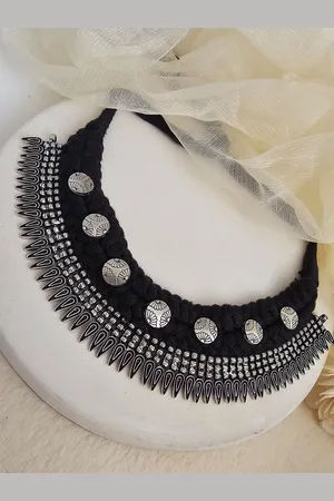 Binnis Wardrobe Women Black Silver-Plated Handcrafted Necklace