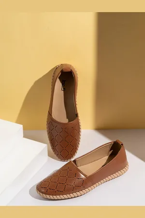 Inc 5 Women Printed Round Toe Loafers