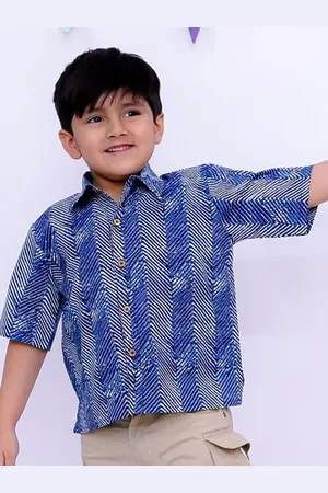 BownBee Boys Relaxed Fit Spread Collar Textured Cotton Casual Shirt