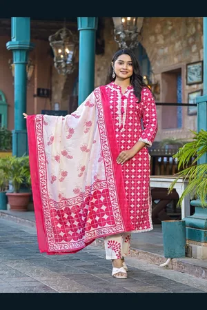 AUTUMN LANE Women Floral Printed Regular Pure Cotton Kurta with Trousers & With Dupatta
