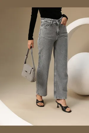 Chemistry Women Bootilicious Straight Fit Light Fade Stretchable Jeans