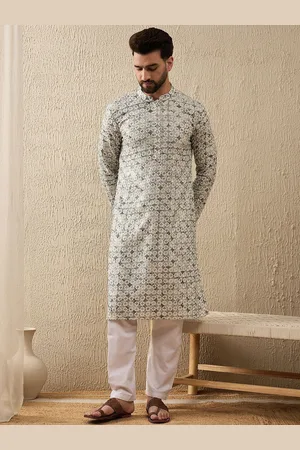SWAGG INDIA Floral Embroidered Mandarin Collar Sequinned Straight Kurta