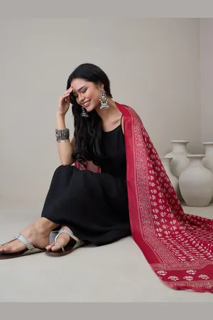 InWeave Women Regular Kurta with Palazzos & With Dupatta