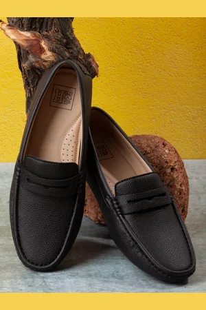 Mast & Harbour Men Textured Loafers