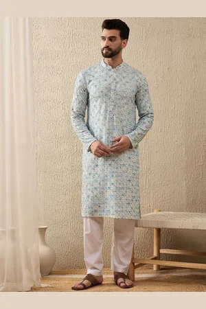 SWAGG INDIA Floral Embroidered Mandarin Collar Sequinned Straight Kurta