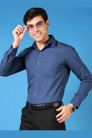 V-Mart Men Slim Fit Spread Collar Solid Cotton Formal Shirt