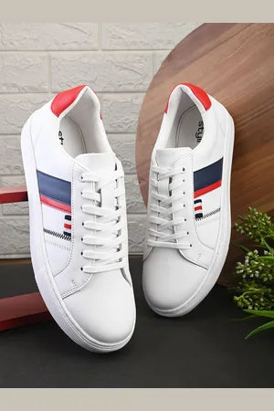 Styli Men Casual Contrast Striped Sneakers
