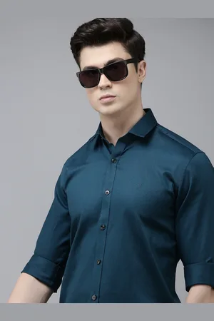V Dot Men Slim Fit Opaque Casual Shirt