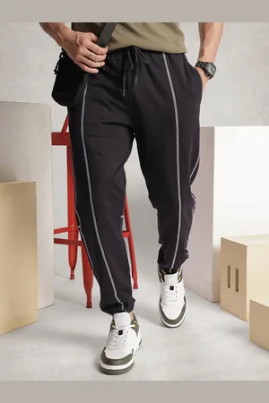 WROGN Men Comfort Fit Joggers
