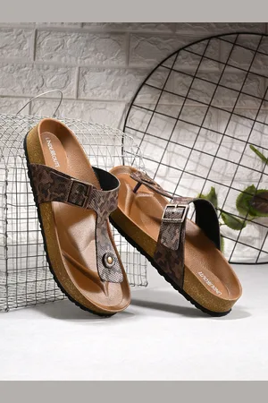 UNDERROUTE Men Comfort Sandals