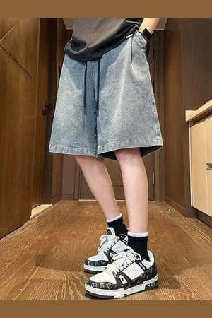 HERE&NOW Men Loose Fit Mid-Rise Denim Shorts