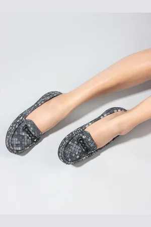 DressBerry Women Square Toe Printed Loafers