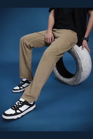 Roadster The Life Co. Men Pure Cotton Relaxed Fit Cargo Style Jeans