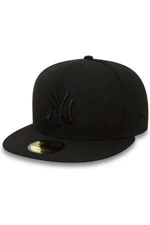 New Era Men Embroidered New York Knicks Baseball Cap