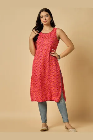 Azira Geometric Printed Round Neck Straight Kurta