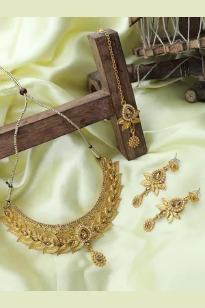 Anouk Gold-Plated Stone Studded & Beaded Jewellery Set