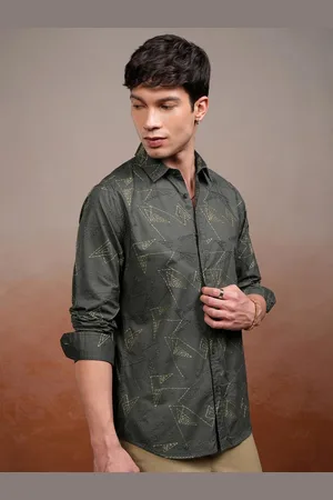 Highlander Men Spread Collar Textured Cotton Casual Shirt