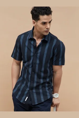 Lifestyle Men Slim Fit Spread Collar Vertical Striped Cotton Casual Shirt