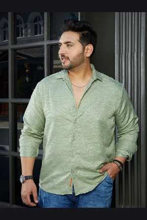 Instafab Men Comfort Opaque Striped Casual Shirt