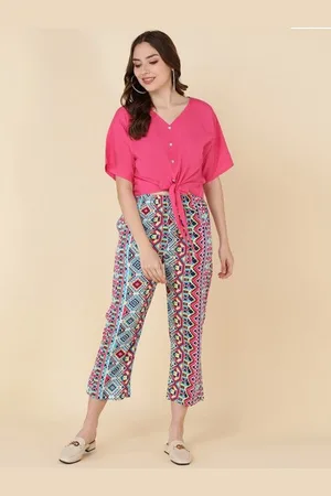 DressBerry Geometric Printed V-Neck Top With Trousers