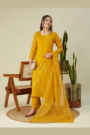 Colors  of Earth Floral Embroidered Thread Work Straight Kurta With Trousers & Dupatta