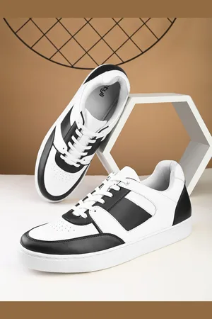 Styli Men Colorblock Casual Sneakers