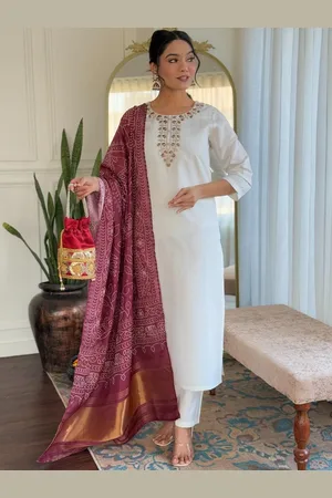 Lilots Women Ethnic Motifs Yoke Design Regular Kurta with Trousers & With Dupatta