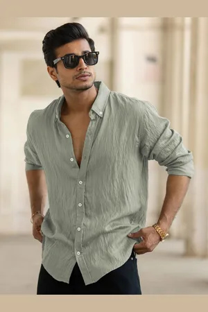 Powerlook Men Regular Fit Button-Down Collar Solid Cotton Casual Shirt